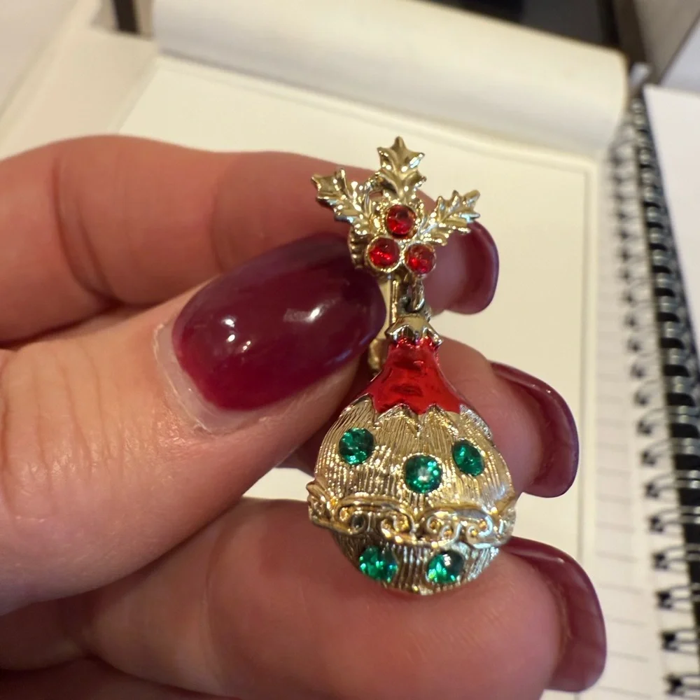 Festive Gold and Red Drop Earrings (vintage) - Picture 4 of 10
